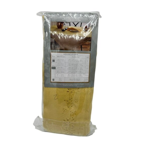 Poinsettia Cutwork Oblong Tablecloth 60"x 120" Gold New in Package‎ - Picture 3 of 5